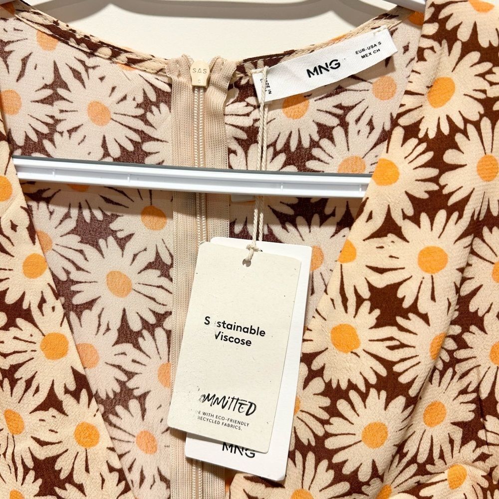 Mango Daisy Printed Puff Sleeve Jumpsuit size Small - Picture 6 of 8